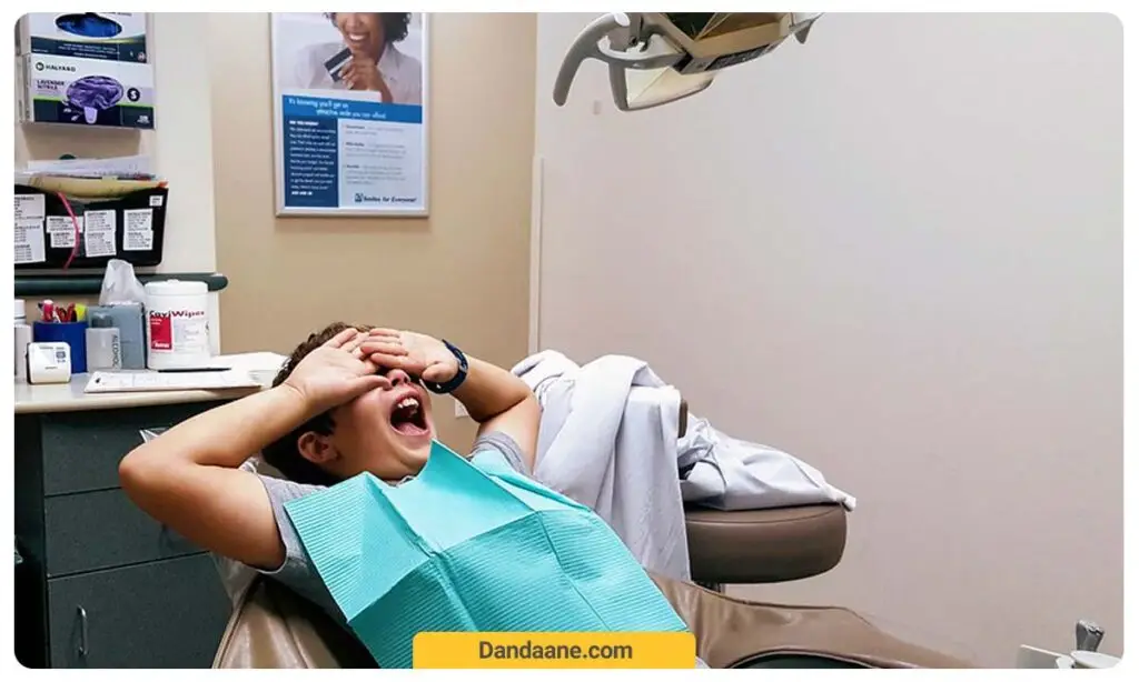 نشانه های دنتوفوبیا در کودکان به دلیل سن پایین تری دارند ممکن است شدید تر باشد.