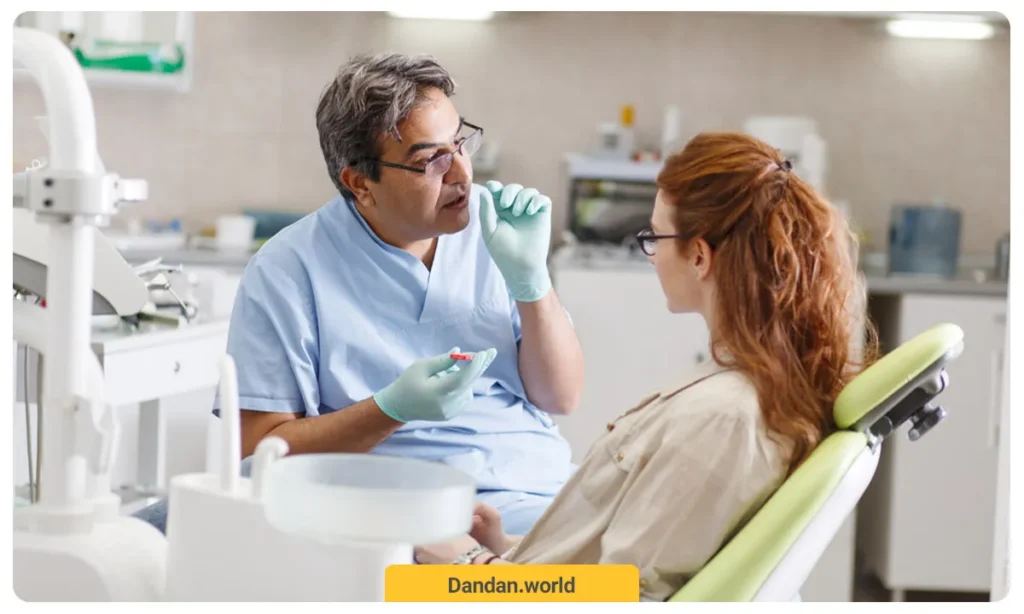 تصویری از برخورد مناسب متخصص ارتودنسی با بیمار