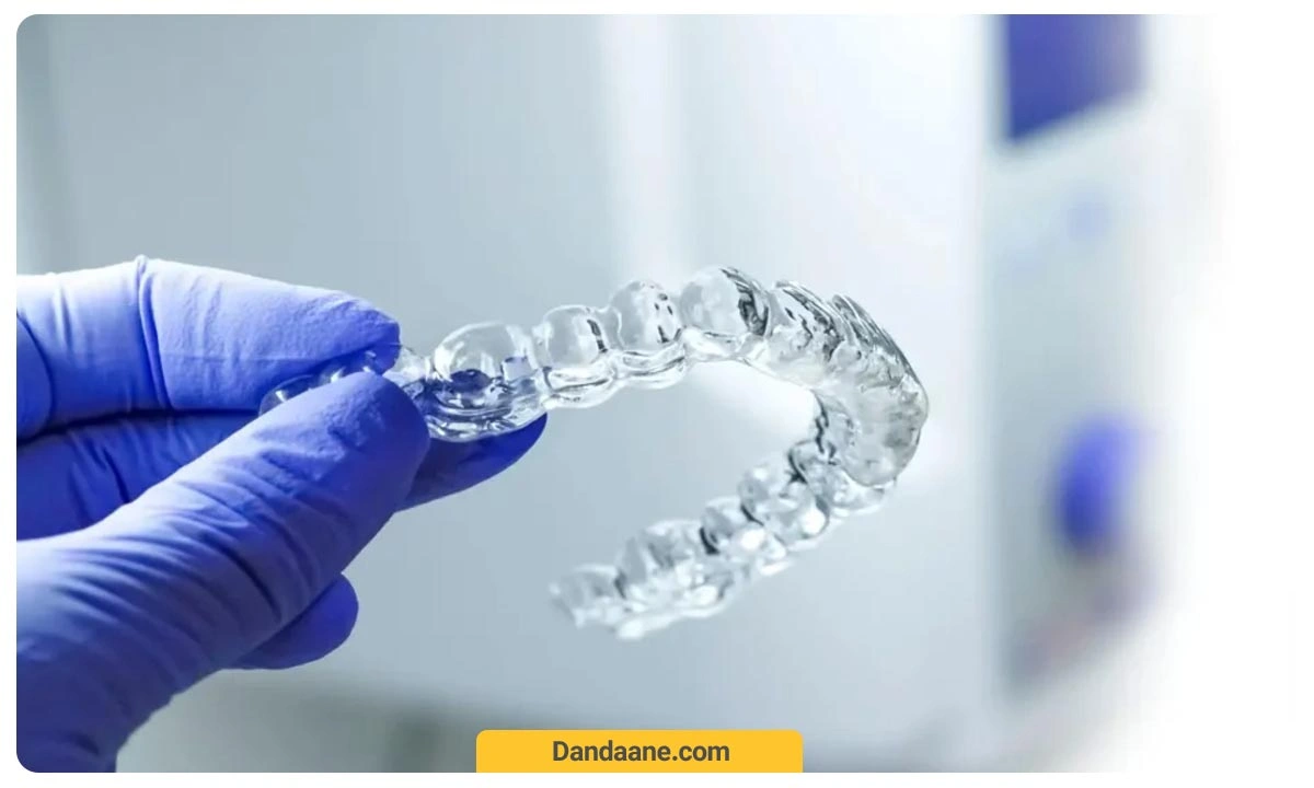 جا به جا کردن ارتودنسی نامرئی با الاینرهای شفاف بسیار آسان است .